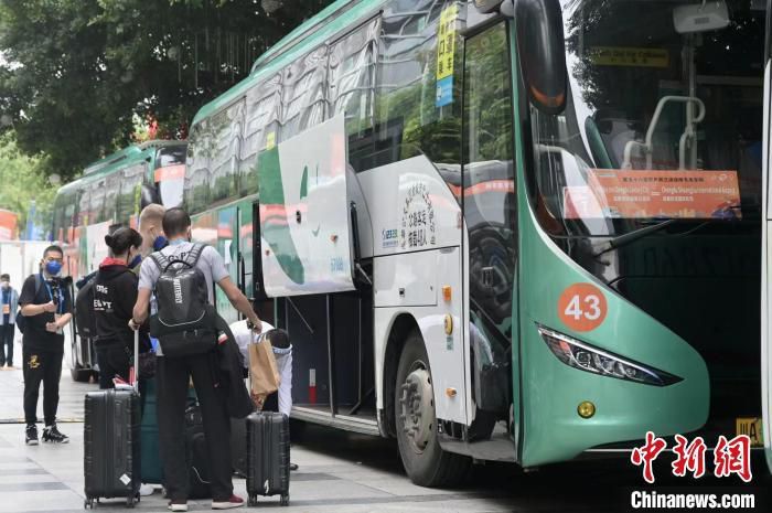 据了解，这位以跑酷见长并习练中国武术的法国演员曾在《暴力街区》《生死新纪元》中有过出色表演，每次出场都以其独特的跑酷技艺和功夫展示而惊艳全场